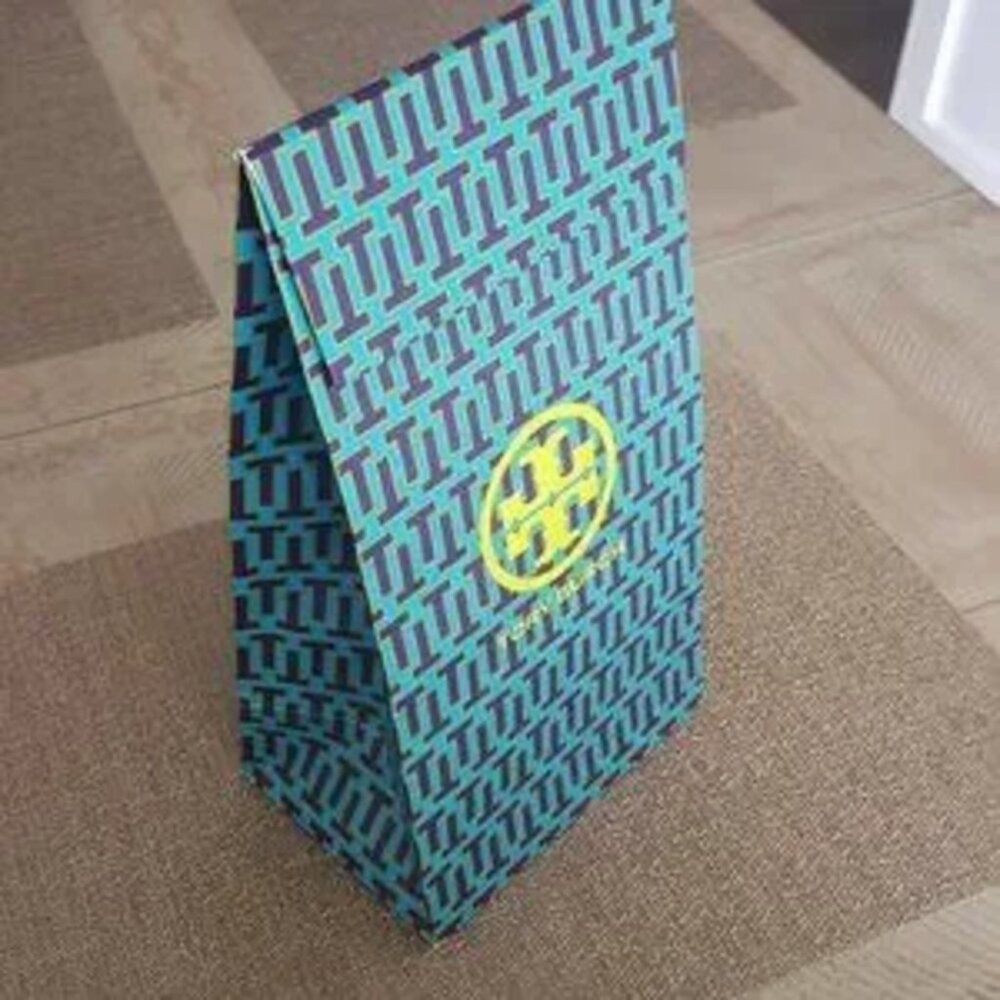 Brand NEW Tory Burch Gift Bag Velcro Closure Paper Bag Wrap Decor